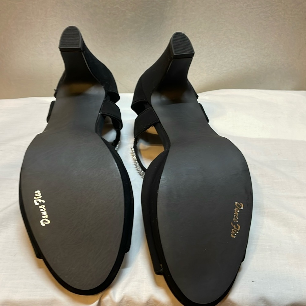 EASY STREET Alive 5 "Flash 2" Black Rhinestone Trimmed Heels - Size 8.5 - Picture 9 of 9